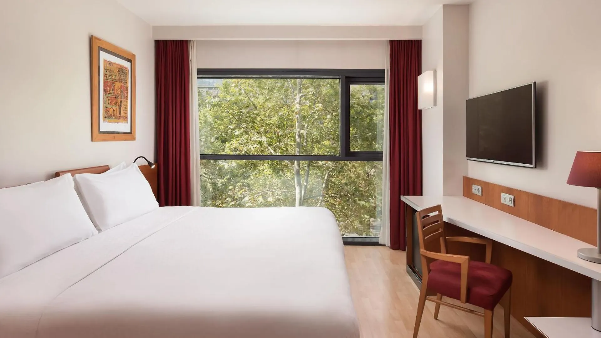 Four Points By Sheraton Barcelona Diagonal 4*,