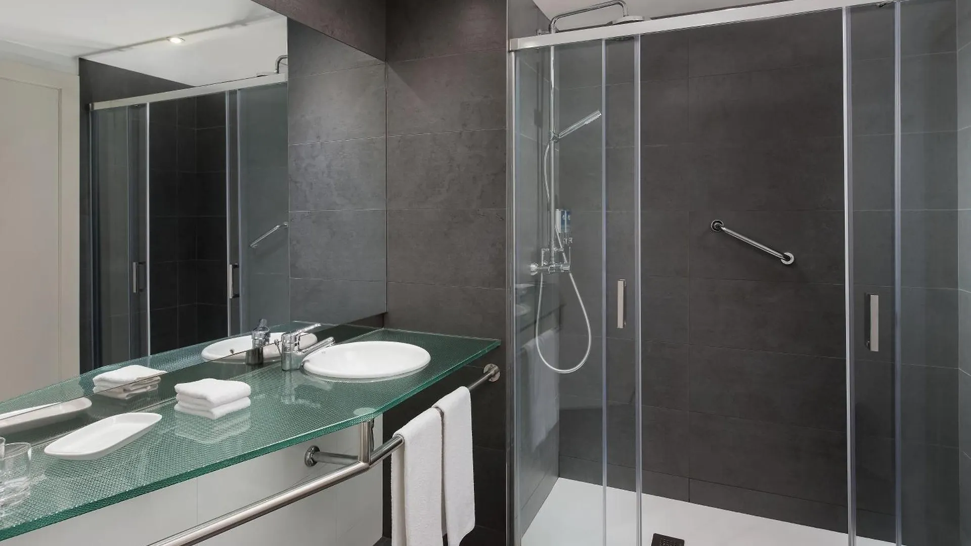 Four Points By Sheraton Barcelona Diagonal Hotell